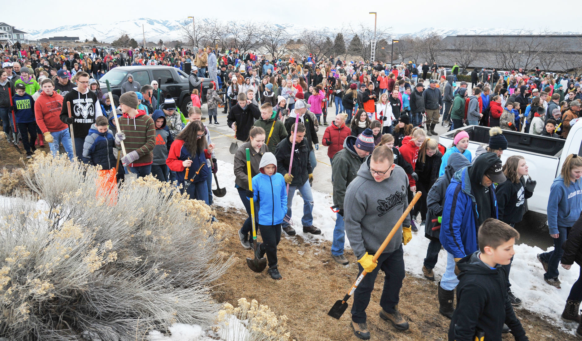 A-2 LDS clearing temple grounds main4